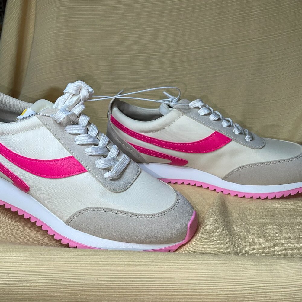 Steve Madden sneakers NEW size 8